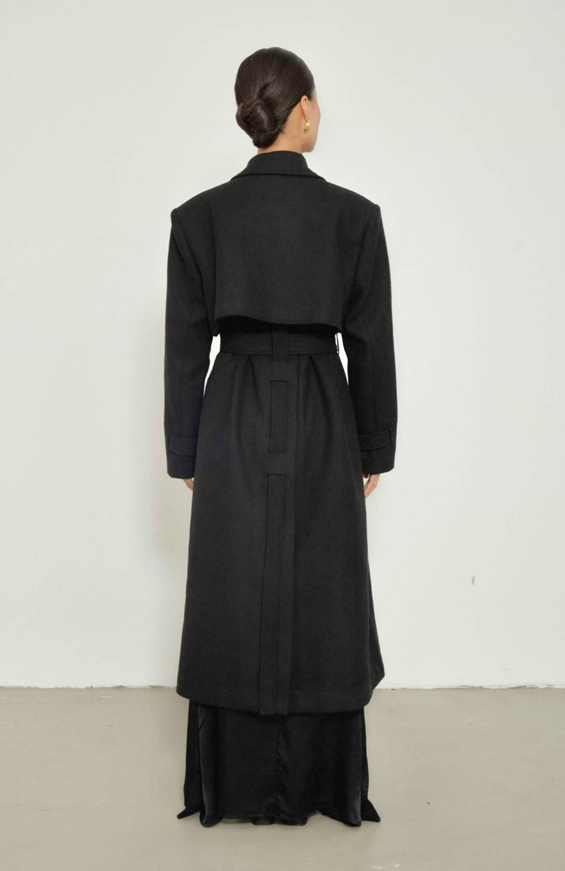 Manteau long design croisé au dos