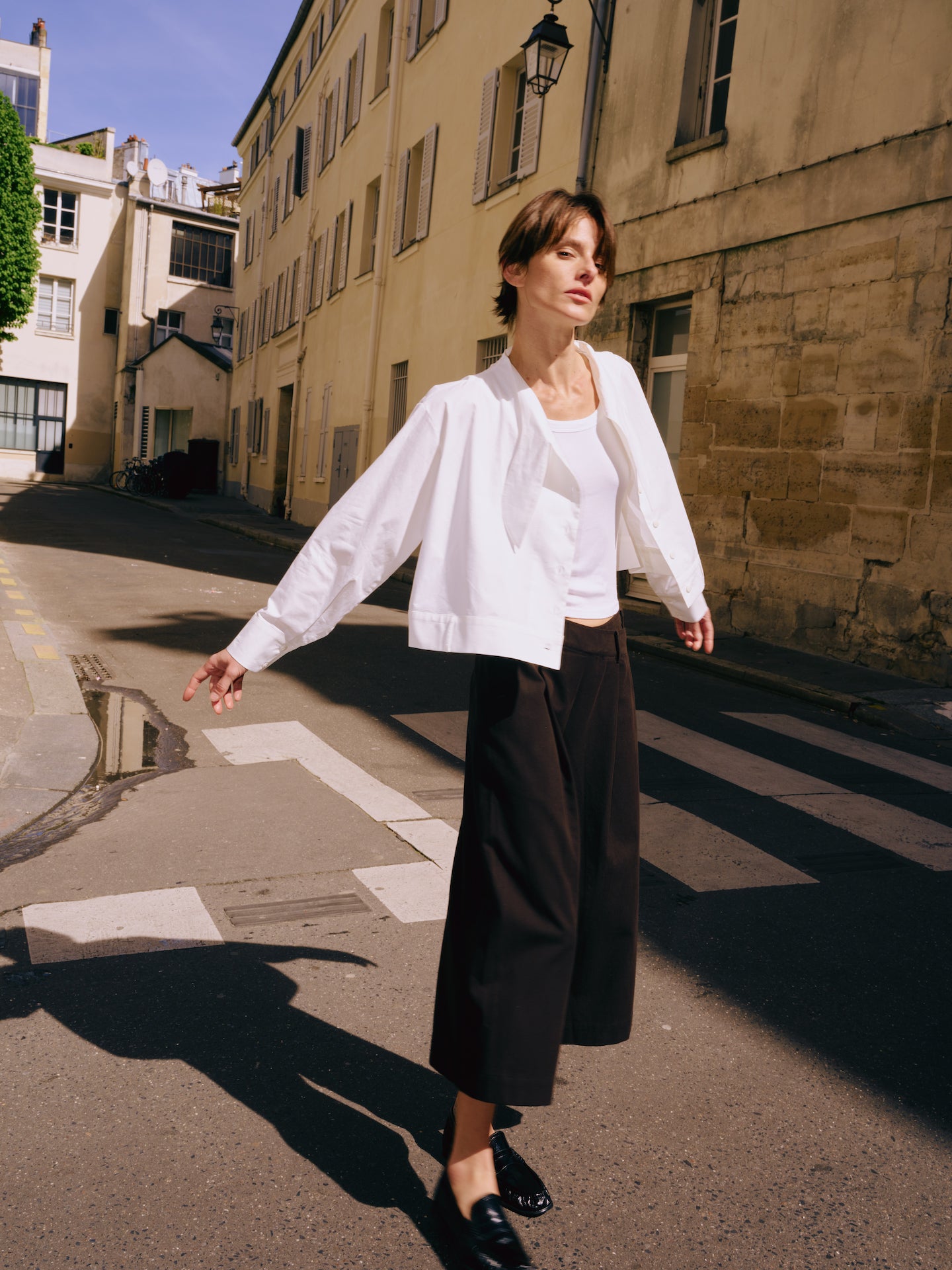 White Knot-neck Cropped Shirt